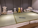 Thảm chiếu Tatami được sử dụng trong phòng ngủ của trẻ thay thế cho nệm thông thường !!!