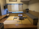 Thảm chiếu Tatami trong phòng khách của căn hộ hiện đại !