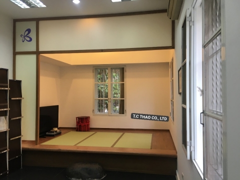 Phòng ngủ theo phong cách Nhật Bản với thảm chiếu Tatami